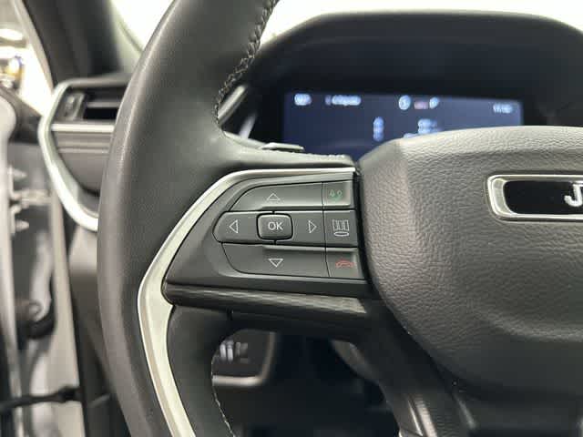 2024 Jeep Grand Cherokee Altitude Bright White Clearcoat at Lone Star Chevrolet