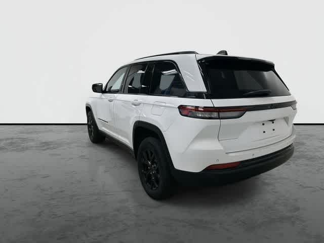 2024 Jeep Grand Cherokee Altitude Bright White Clearcoat at Lone Star Chevrolet