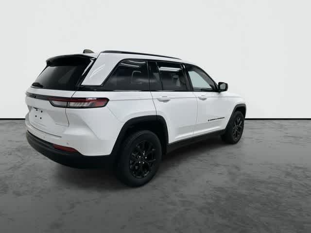2024 Jeep Grand Cherokee Altitude Bright White Clearcoat at Lone Star Chevrolet