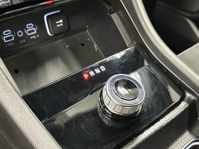 2024 Jeep Grand Cherokee photo 24 of 32