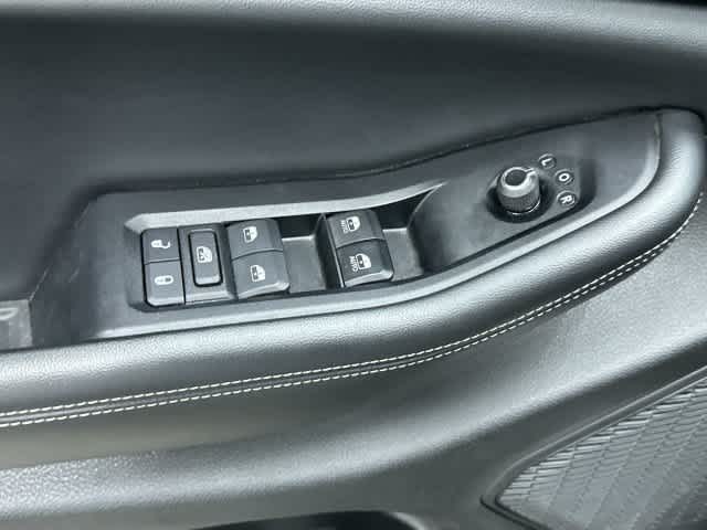 2024 Jeep Grand Cherokee photo 20 of 32