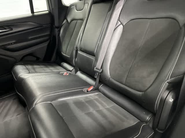 2024 Jeep Grand Cherokee photo 11 of 32