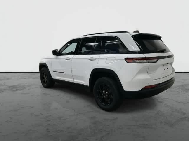 2024 Jeep Grand Cherokee photo 9 of 32