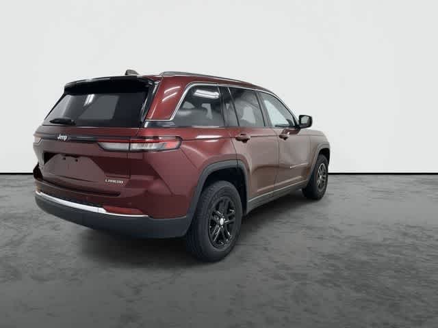 2023 Jeep Grand Cherokee Laredo - 2