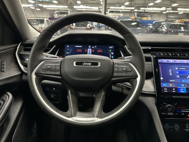 2024 Jeep Grand Cherokee 4xe photo 14 of 31