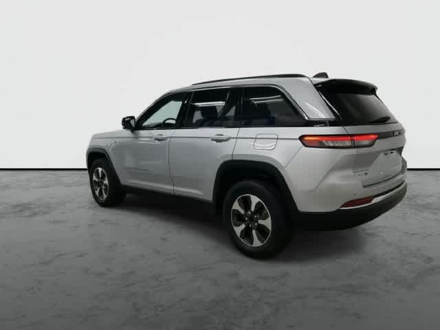 2024 Jeep Grand Cherokee 4xe photo 9 of 31