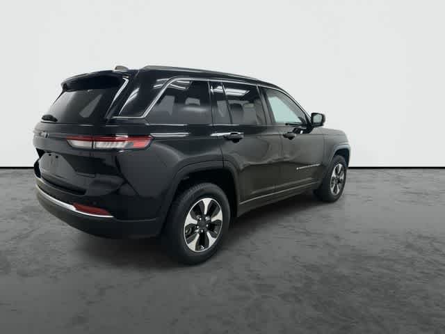 2024 Jeep Grand Cherokee 4xe  Diamond Black Crystal Pearlcoat at Mercedes-Benz of Houston North
