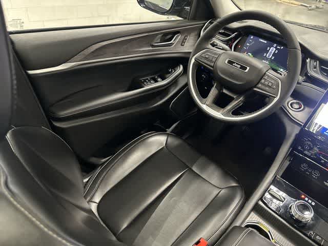 2024 Jeep Grand Cherokee 4xe  Diamond Black Crystal Pearlcoat at Mercedes-Benz of Houston North