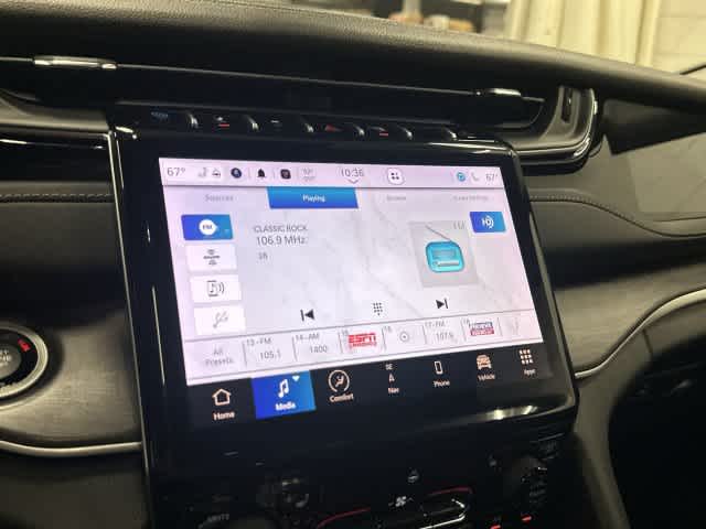 2024 Jeep Grand Cherokee 4xe photo 22 of 33