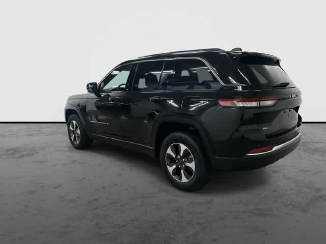 2024 Jeep Grand Cherokee 4xe photo 9 of 33