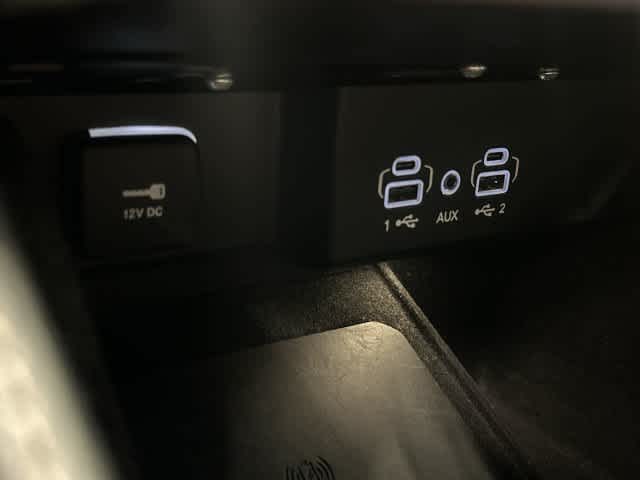 2024 Jeep Wagoneer L photo 26 of 33