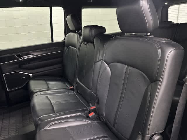 2024 Jeep Wagoneer L photo 14 of 33