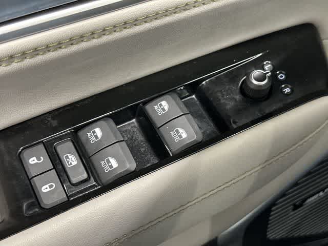 2024 Jeep Wagoneer L Series II Silver Zynith at Friendly Ford Crosby