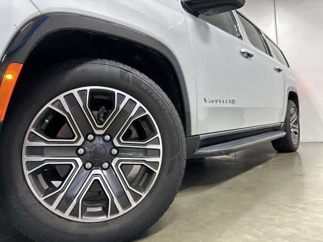 2024 Jeep Wagoneer L Series II Silver Zynith at Friendly Ford Crosby