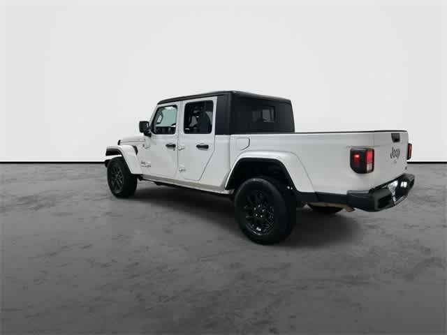 2023 Jeep Gladiator Overland Bright White Clearcoat at AutoNation USA Katy