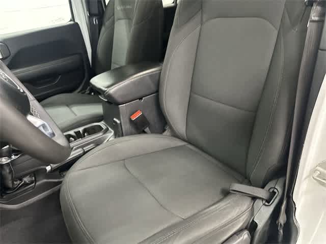 2023 Jeep Gladiator Overland Bright White Clearcoat at AutoNation USA Katy