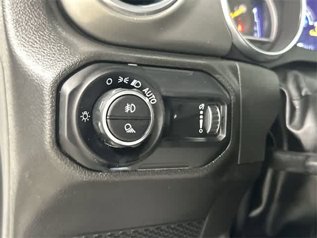 2023 Jeep Gladiator Overland Bright White Clearcoat at AutoNation USA Katy