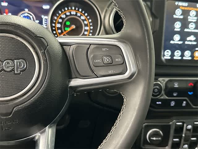 2023 Jeep Gladiator Overland Bright White Clearcoat at AutoNation USA Katy