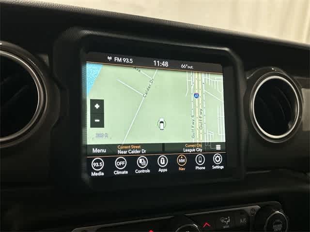 2023 Jeep Gladiator Overland Bright White Clearcoat at AutoNation USA Katy