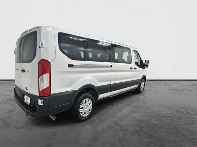 2023 Ford Transit Passenger Wagon XLT - 3