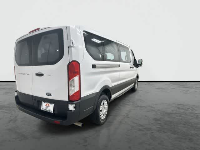 2023 Ford Transit Passenger Wagon XLT - 2