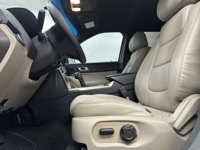 2013 Ford Explorer Base Oxford White at Mac Haik Ford