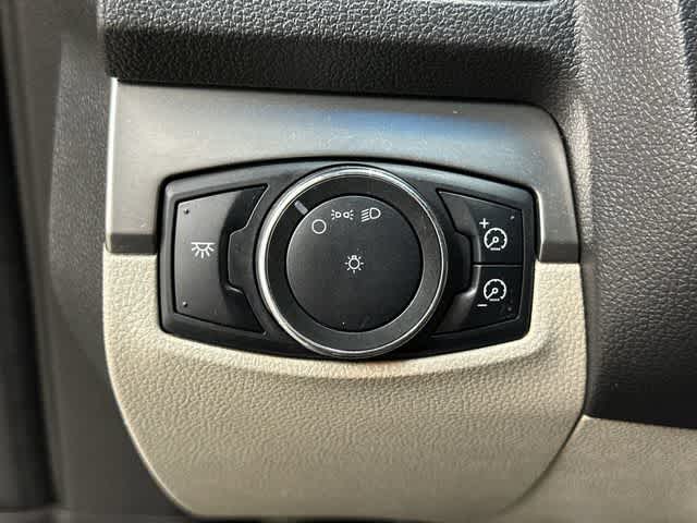 2013 Ford Explorer Base Oxford White at Mac Haik Ford