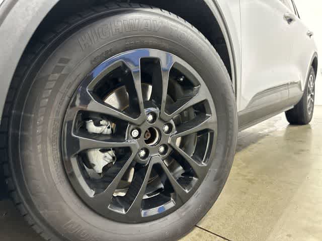 2021 Ford Escape SE Iconic Silver Metallic at Tomball Ford