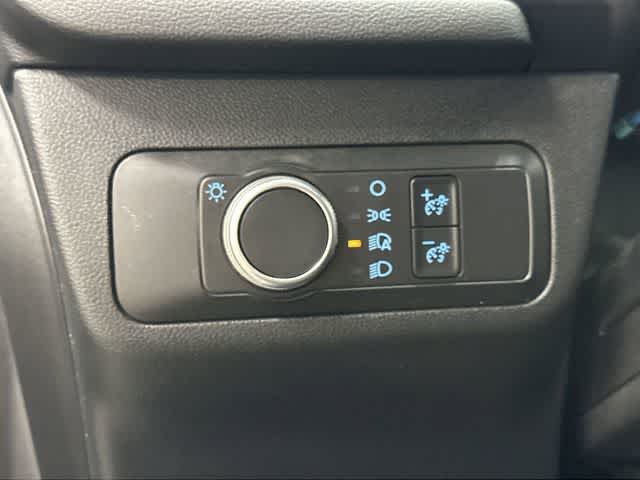 2021 Ford Escape SE Iconic Silver Metallic at Tomball Ford