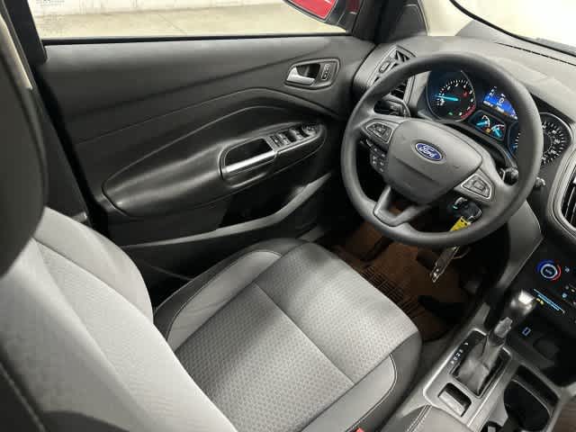 2017 Ford Escape photo 12 of 32