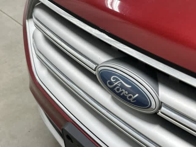2017 Ford Escape photo 30 of 32