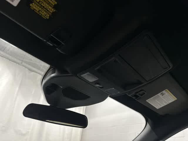 2025 Ford Escape photo 21 of 32