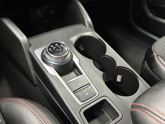 2025 Ford Escape photo 24 of 32