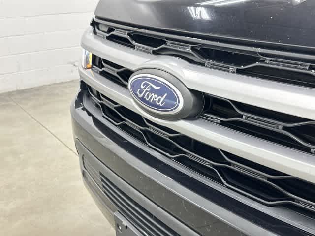 2022 Ford Expedition Max photo 31 of 33