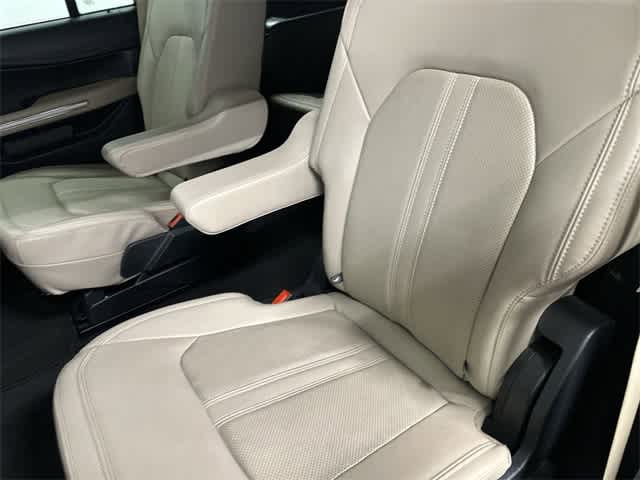 2024 Ford Expedition Limited Jewel Red Metallic Tinted Clearcoat at Mac Haik Ford