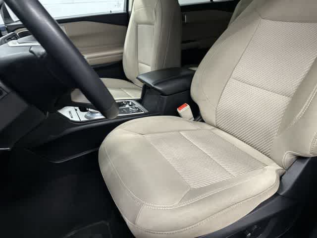 2023 Ford Explorer XLT Oxford White at Friendly Ford Crosby