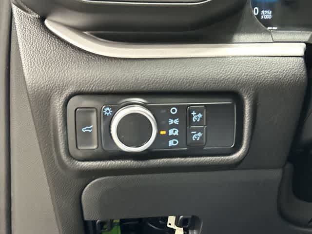 2023 Ford Explorer XLT Oxford White at Friendly Ford Crosby