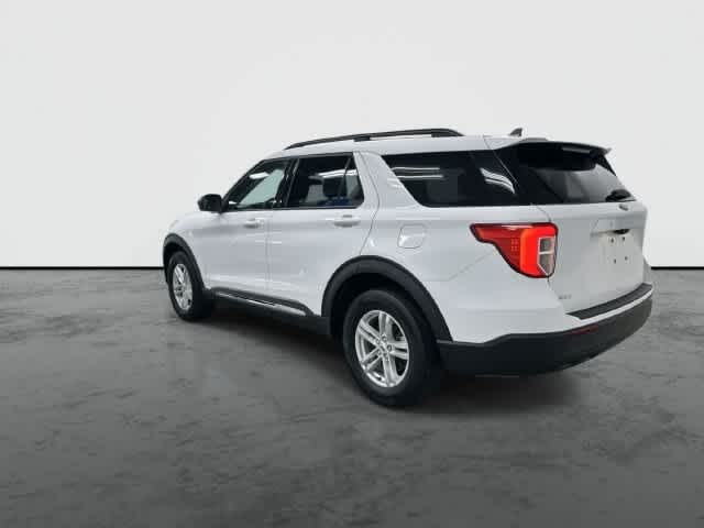 2023 Ford Explorer photo 9 of 32
