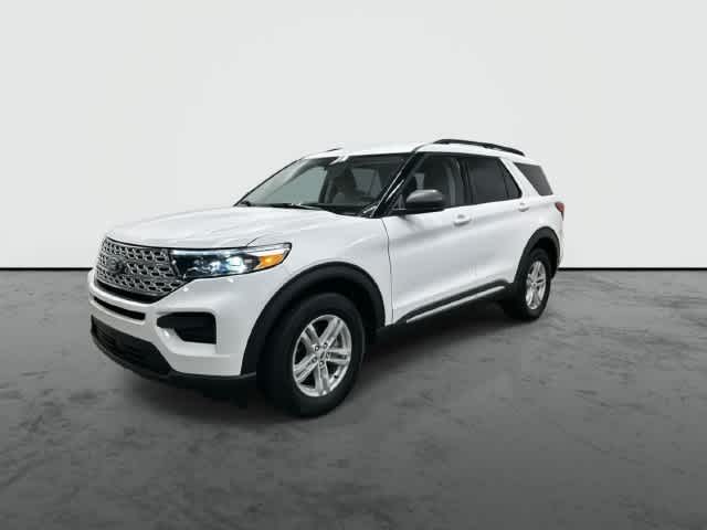2023 Ford Explorer photo 8 of 32