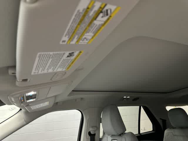 2025 Ford Explorer Platinum Rapid Red Metallic Tinted Clearcoat at HGreg Houston