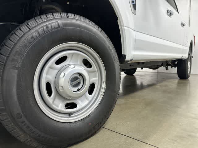 2022 Ford Super Duty F-250 Pickup XLT Oxford White at Group 1 Toyota Southwest