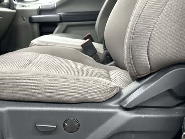 2022 Ford Super Duty F-250 Pickup XLT Oxford White at Group 1 Toyota Southwest