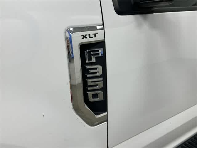 2022 Ford Super Duty F-350 SRW XLT Oxford White at Helfman Ford
