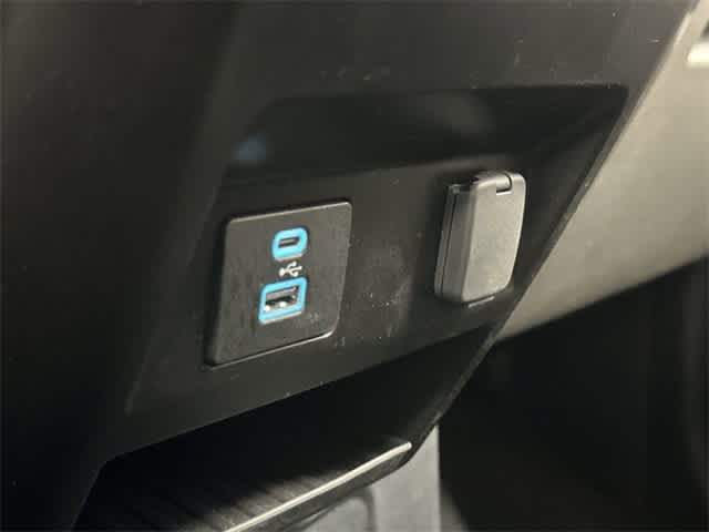 2022 Ford Super Duty F-350 SRW XLT Oxford White at Helfman Ford