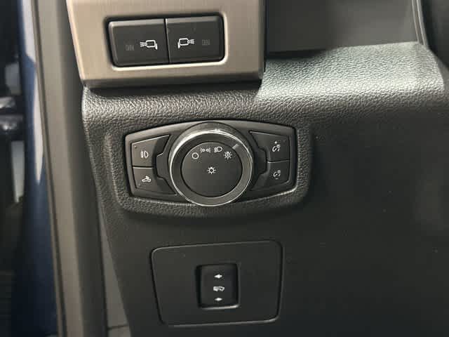 2015 Ford F-150 photo 19 of 33