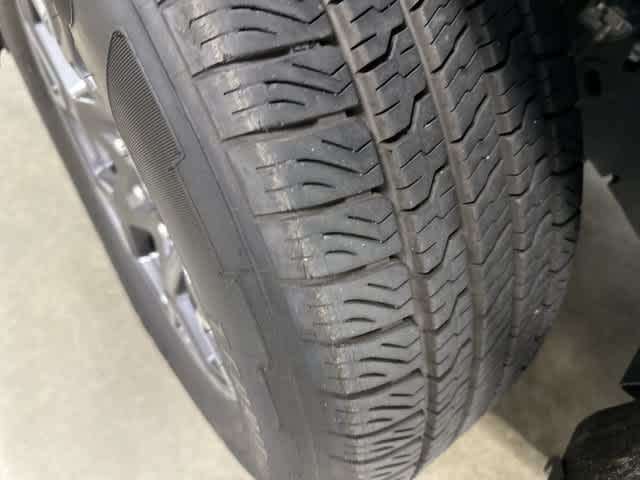 2025 Ford F-150 photo 29 of 32