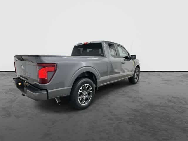 2025 Ford F-150 photo 4 of 32