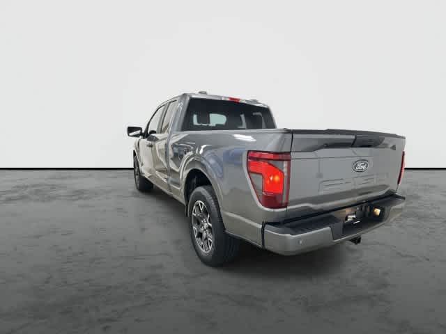 2025 Ford F-150 photo 2 of 32