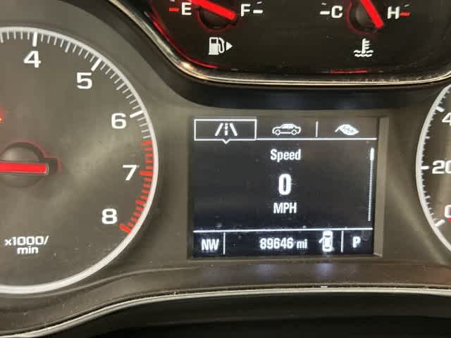 2019 Chevrolet Cruze photo 16 of 32