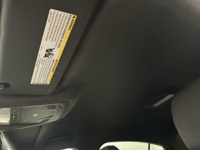 2019 Chevrolet Cruze photo 27 of 32